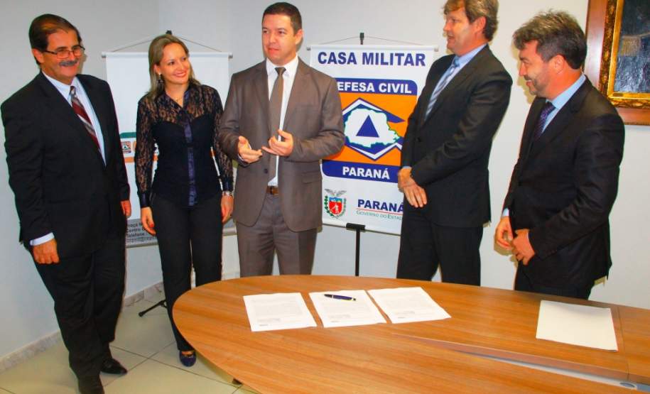 CEPED/PR e UNICENTRO celebram Termo de Cooperação Técnica