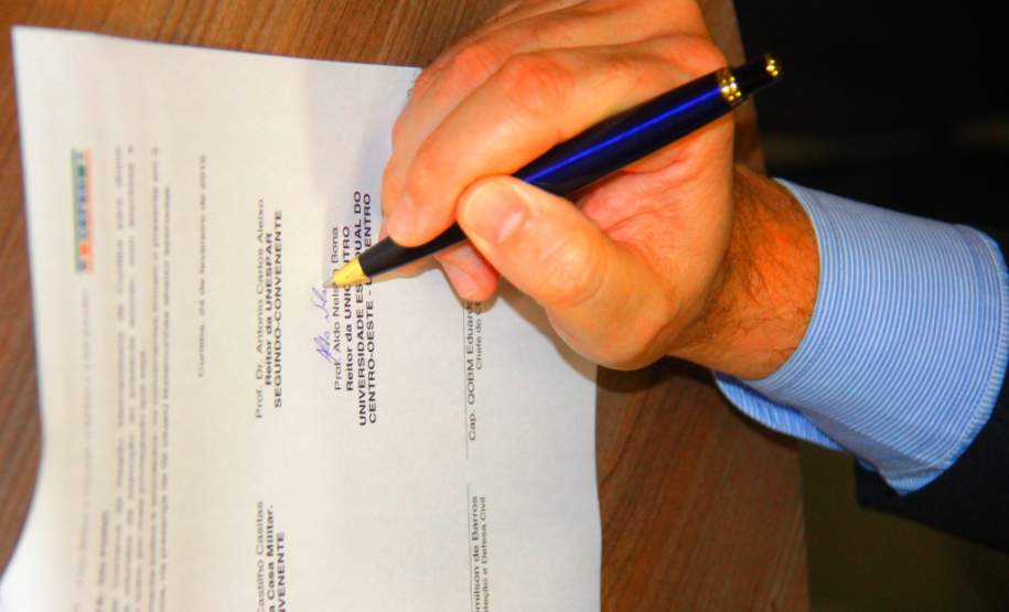 CEPED/PR e UNICENTRO celebram Termo de Cooperação Técnica