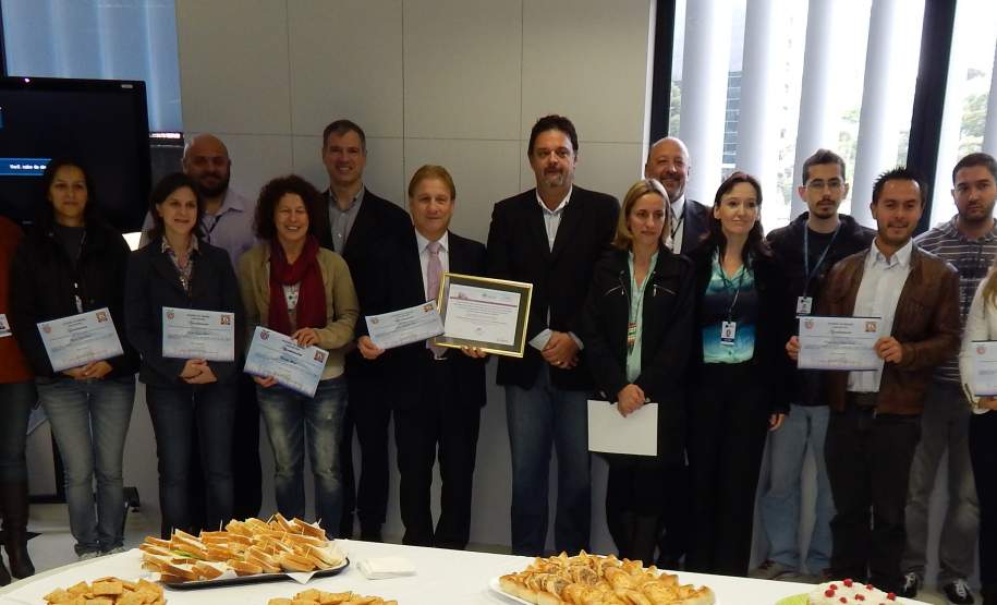 Lançamento do Aplicativo SISDC e Framework GEODC Celepar CEPDEC Lançamento do Aplicativo SISDC e Framework GEODC Celepar CEPDEC
