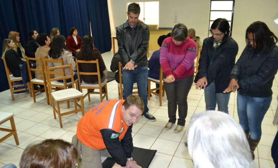 13ª CORPDEC CAPACITA BRIGADISTAS DE APAES