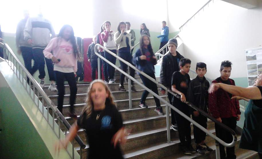 1ª CORPDEC participa de simulados de plano de abandono em Colégios Estaduais de Curitiba