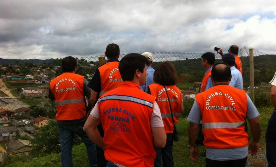 COORDENADORIA ESTADUAL DE PROTEÇÃO E DEFESA CIVIL PROMOVE TREINAMENTO PARA AVALIAÇÃO DE RISCOS DE DESLIZAMENTOS.
