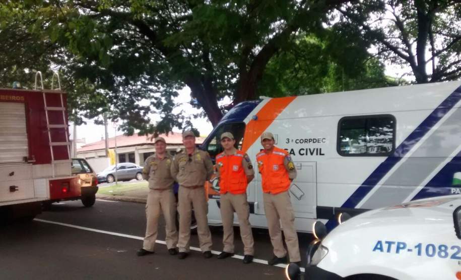 DEFESA CIVIL PARTICIPA DO DIA D. Defesa Civil se une a Agentes da Saúde dos Municípios do Paraná para combater o mosquito Aedes aegypti, transmissor da dengue, chikungunya e zika vírus.