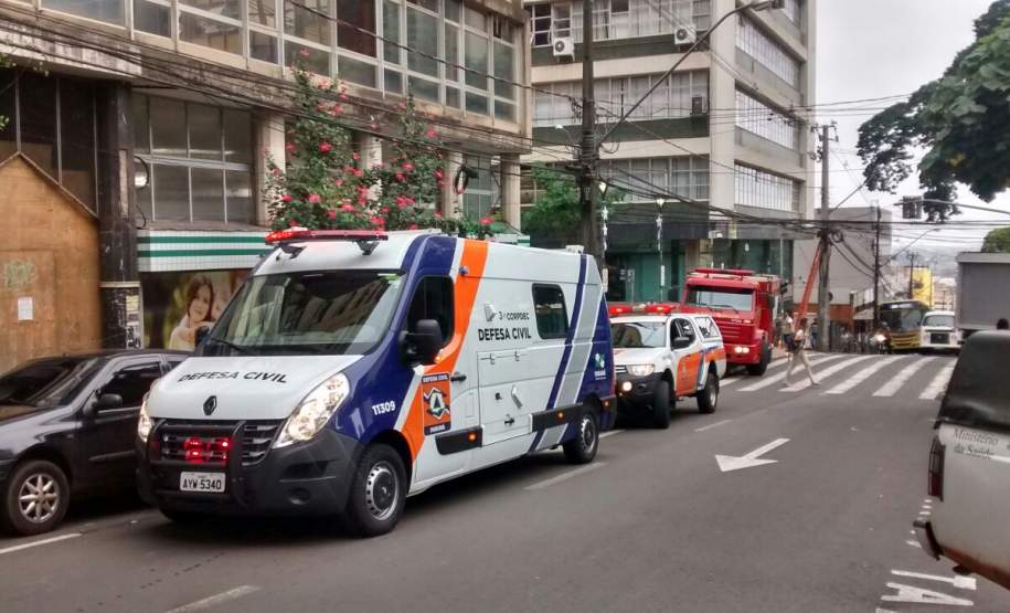 DEFESA CIVIL PARTICIPA DO DIA D. Defesa Civil se une a Agentes da Saúde dos Municípios do Paraná para combater o mosquito Aedes aegypti, transmissor da dengue, chikungunya e zika vírus.