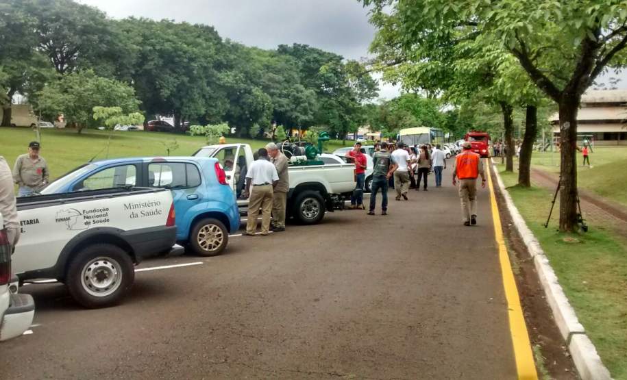 DEFESA CIVIL PARTICIPA DO DIA D. Defesa Civil se une a Agentes da Saúde dos Municípios do Paraná para combater o mosquito Aedes aegypti, transmissor da dengue, chikungunya e zika vírus.