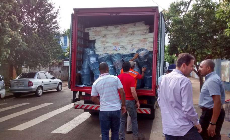 DEFESA CIVIL ESTADUAL INICIA ENTREGA DE AJUDA HUMANITÁRIA PARA OS MUNICÍPIOS AFETADOS PELAS CHUVAS. DEFESA CIVIL ESTADUAL INICIA ENTREGA DE AJUDA HUMANITÁRIA PARA OS MUNICÍPIOS AFETADOS PELAS CHUVAS.