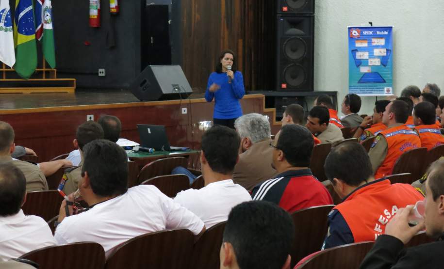 A Copel e a Defesa Civil Estadual realizam nesta terça e quarta-feira (10 e 11), no Centro de Capacitação de Faxinal do Céu, em Pinhão, um workshop sobre ações emergenciais e segurança de barragens. São oito horas de programação com o objetivo de alinhar informações entre empresas e órgãos relacionados ao setor.