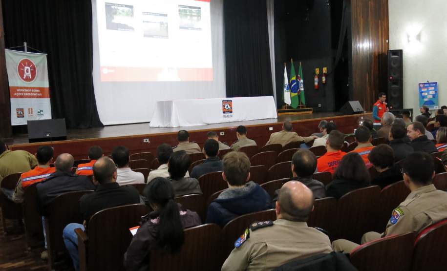 A Copel e a Defesa Civil Estadual realizam nesta terça e quarta-feira (10 e 11), no Centro de Capacitação de Faxinal do Céu, em Pinhão, um workshop sobre ações emergenciais e segurança de barragens. São oito horas de programação com o objetivo de alinhar informações entre empresas e órgãos relacionados ao setor.