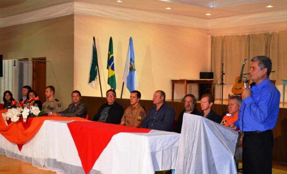 No dia 12/05/2016 encerrou-se com êxito o Curso de Brigadista Comunitário de Três Barras do Paraná. Foram certificados 135 brigadistas comunitários e voluntários de diversas idades entre homens e mulheres das 34 Comunidades, divididas em 14 Núcleos de Defesa Civil.