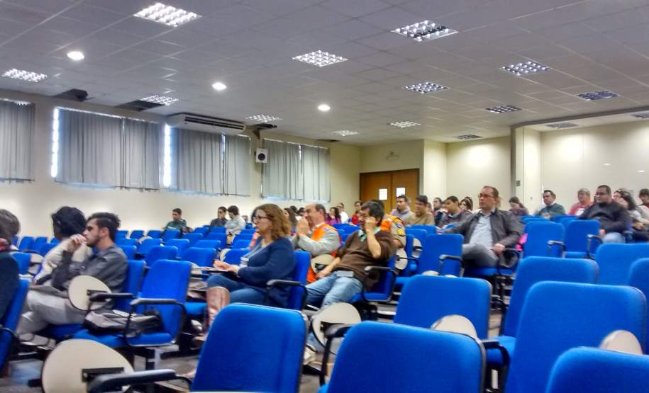 3ª CORPDEC na 32ª Semana de Geografia da UEL. No dia 10 de junho de 2016 à tarde, a 3ª Coordenadoria Regional de Proteção e Defesa Civil (3ª CORPDEC) participou de evento que integrou 32ª Semana de Geografia da Universidade Estadual de Londrina