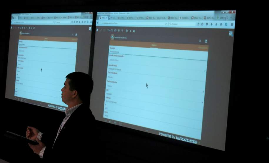 Na tarde da última quarta-feira (15/06) o Coordenador Executivo de Proteção e Defesa Civil, Ten.-Cel. Edemilson de Barros, ministrou uma palestra sobre a metodologia de Defesa Civil para os militares do Curso de Aperfeiçoamento de Oficiais (CAO) da Polícia Militar do Paraná.