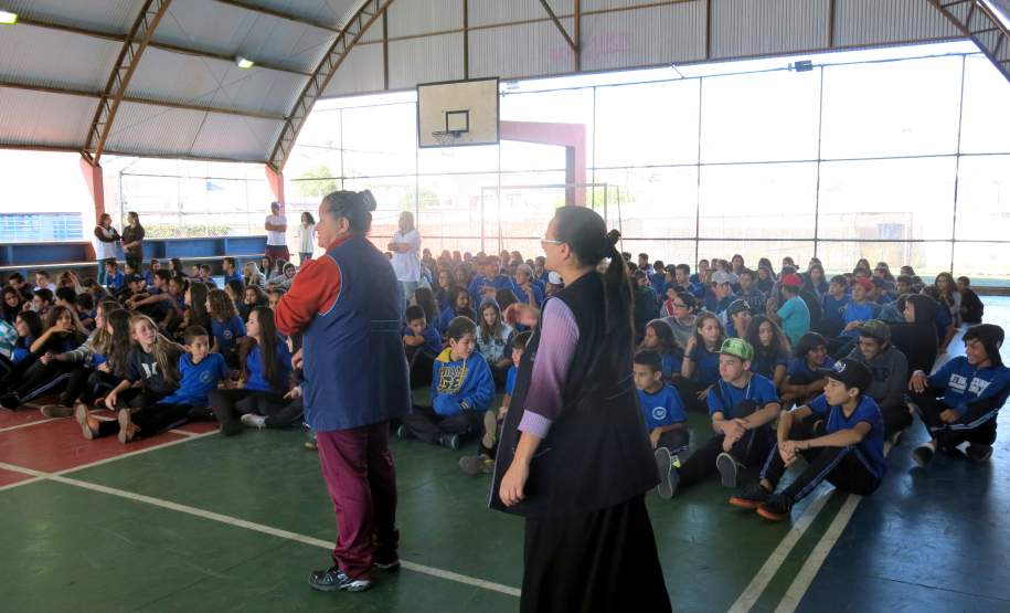 Na tarde da última terça-feira, a Coordenadoria Estadual de Proteção e Defesa Civil e a 1ª Coordenadoria Regional de Proteção e Defesa Civil (CORPDEC), através do Programa Brigadas Escolares, realizaram treinamento do Plano de Abandono no Colégio Estadual Professor Teobaldo Leonardo Kletemberg, no Sítio Cercado, em Curitiba