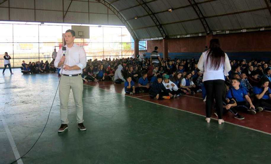 Na tarde da última terça-feira, a Coordenadoria Estadual de Proteção e Defesa Civil e a 1ª Coordenadoria Regional de Proteção e Defesa Civil (CORPDEC), através do Programa Brigadas Escolares, realizaram treinamento do Plano de Abandono no Colégio Estadual Professor Teobaldo Leonardo Kletemberg, no Sítio Cercado, em Curitiba