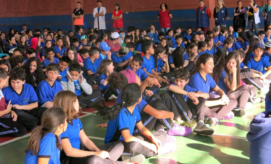 Na tarde da última terça-feira, a Coordenadoria Estadual de Proteção e Defesa Civil e a 1ª Coordenadoria Regional de Proteção e Defesa Civil (CORPDEC), através do Programa Brigadas Escolares, realizaram treinamento do Plano de Abandono no Colégio Estadual Professor Teobaldo Leonardo Kletemberg, no Sítio Cercado, em Curitiba