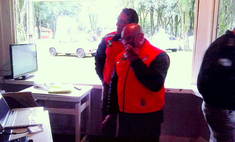 12ª CORPDEC REALIZA SIMULADO DA REDE ESTADUAL DE EMERGÊNCIA DE RADIOAMADORES EM FRANCISCO BELTRÃO. Na manhã de sábado dia 16 de julho de 2016, militares do 3º SGBI - Subgrupamento de Bombeiros Independente participaram do simulado da Rede Estadual de Emergência de Radioamadores (REER) previsto para primeiro semestre de 2016.