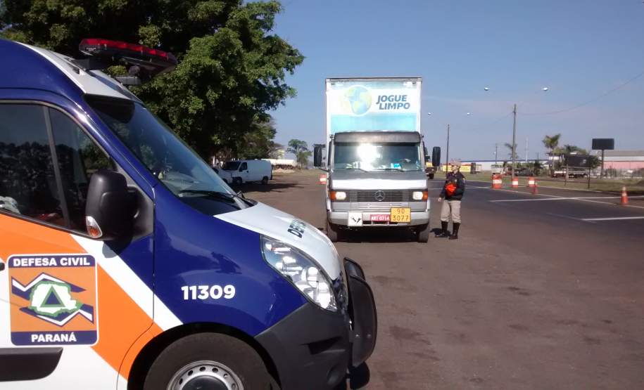 3ª Coordenadoria Regional de Proteção e Defesa Civil realiza Fiscalização Produtos Perigosos no Posto da Polícia Rodoviária Estadual Rolândia-PR Na última quarta-feira (21/07) a 3ª Coordenadoria Regional de Proteção e Defesa Civil (3ª CORPDEC) realizou Fiscalização de Produtos Perigosos no Posto da Polícia Rodoviária Estadual de Rolândia-PR, Rod. PR 986, km 9.