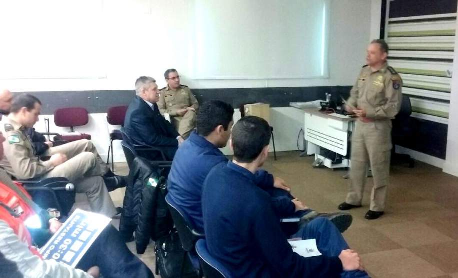 REUNIÃO DO PLANO DE AUXÍLIO MÚTUO DA REGIÃO METROPOLITANA DE CURITIBA Foi realizada no dia 21 de junho, na sede da Concessionária Ecovia em Curitiba, uma reunião com os representantes do PAM (Plano de Auxílio Mútuo) de Curitiba e região metropolitana