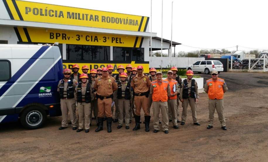 15ª Coordenadoria Regional de Proteção e Defesa Civil realiza Fiscalização Rodoviária de Produtos Perigosos na Rodovia BR – 323, município de IPORÃ - PR A 15ª Coordenadoria Regional de Proteção e Defesa Civil – 6º Subgrupamento de Bombeiros Independente realizou no dia 18 de Agosto de 2016, fiscalização ao transporte rodoviário de produtos perigosos na Rodovia Br 323, Km 346, município de Iporã, Posto do BPRv, conforme cronograma anual de Fiscalização de Produtos Perigosos.