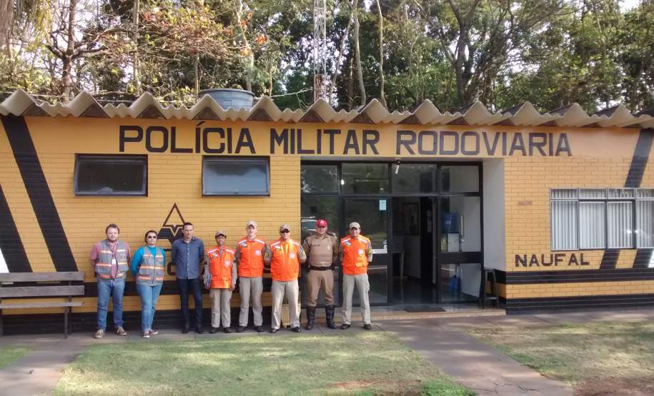 3º Coordenadoria Regional de Proteção e Defesa Civil realiza Fiscalização Prododutos Perigosos na Rodovia PR 323 PRv Porto Charles Naufal. 3º Coordenadoria Regional de Proteção e Defesa Civil realiza Fiscalização Prododutos Perigosos na Rodovia PR 323 PRv Porto Charles Naufal.