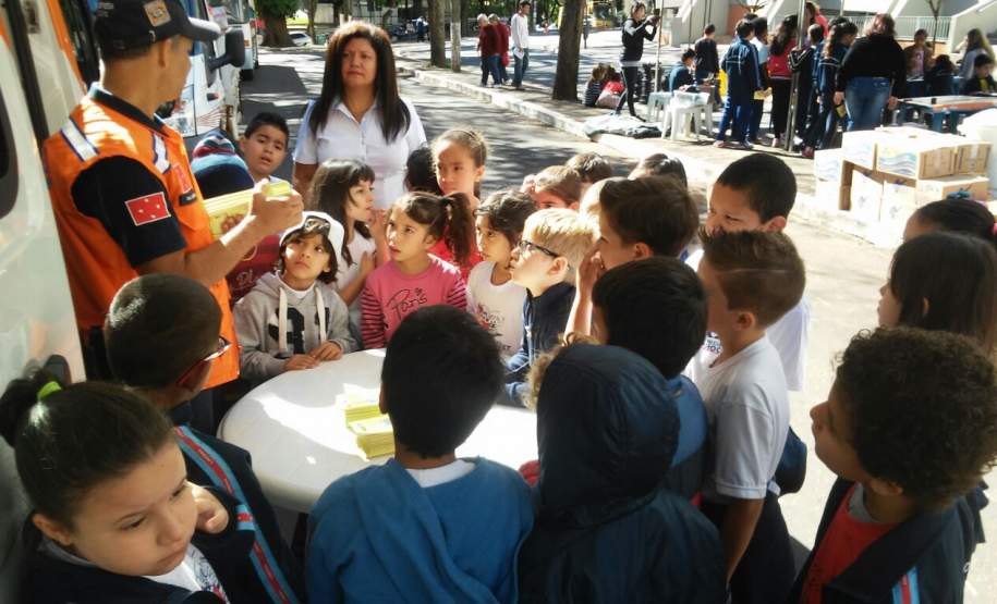 3ª CORPDEC apoia “Dia Mundial Sem Carro” em Londrina-PR. 3ª Coordenadoria Regional de Proteção e Defesa Civil (CORPDEC) apoiaram a Companhia Municipal deTrânsito e Urbanização (CMTU) no evento “Dia Mundial sem Carro”