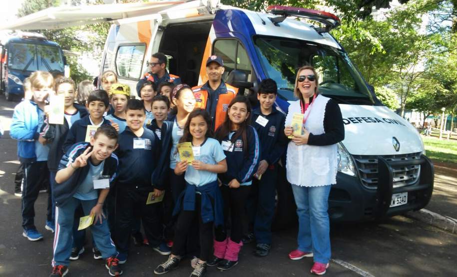 3ª CORPDEC apoia “Dia Mundial Sem Carro” em Londrina-PR. 3ª Coordenadoria Regional de Proteção e Defesa Civil (CORPDEC) apoiaram a Companhia Municipal deTrânsito e Urbanização (CMTU) no evento “Dia Mundial sem Carro”