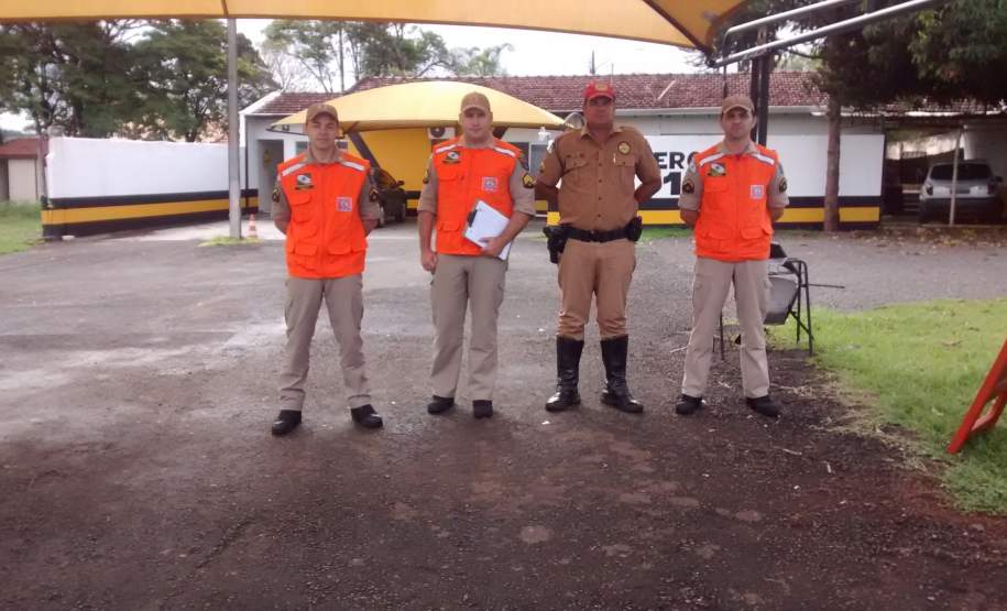 Fiscalização Produtos Perigosos Posto PRv Londrina-Pr. Fiscalização Produtos Perigosos Posto PRv Londrina-Pr.