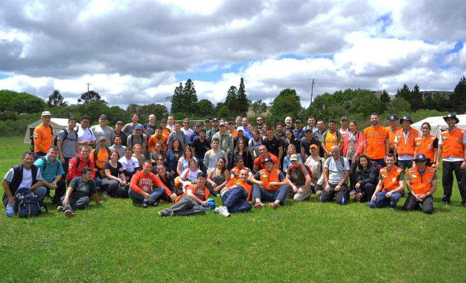 Defesa Civil Promove IV ENCONTRO DE VOLUNTÁRIOS Defesa Civil Promove IV ENCONTRO DE VOLUNTÁRIOS