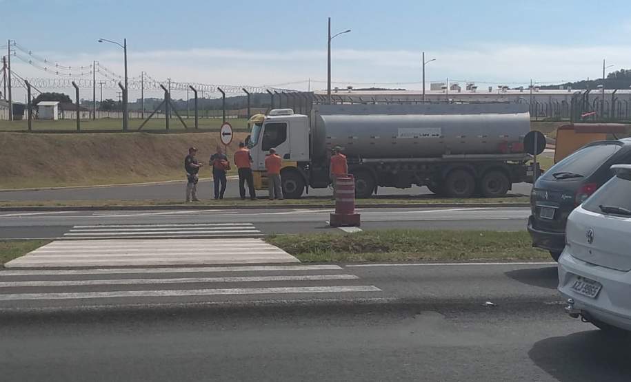 2ª CORPDEC Realiza Fiscalização ao Transporte Rodoviário de Produtos Perigosos