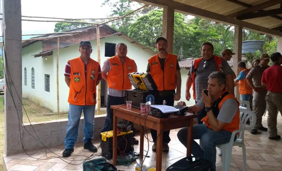 Coordenadoria Estadual de Proteção e Defesa Civil realiza simulado de abandono de área na comunidade Rio Sagrado, no município de Morretes.