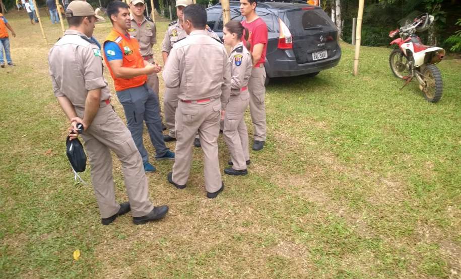 Coordenadoria Estadual de Proteção e Defesa Civil realiza simulado de abandono de área na comunidade Rio Sagrado, no município de Morretes.