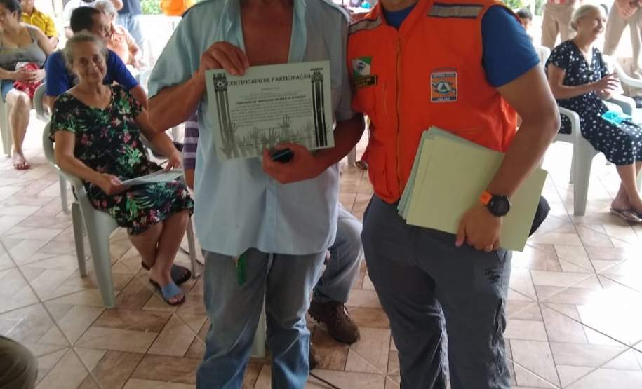 Coordenadoria Estadual de Proteção e Defesa Civil realiza simulado de abandono de área na comunidade Rio Sagrado, no município de Morretes.