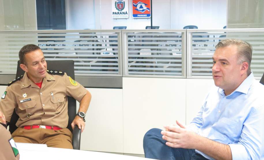 Secretário Ney Leprevost visita Defesa Civil