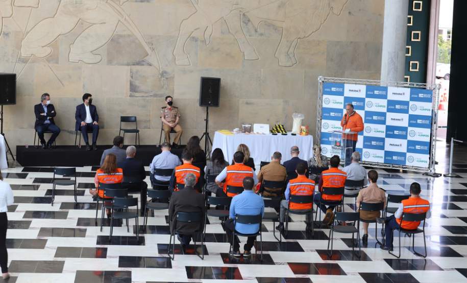 Entrega de Materiais