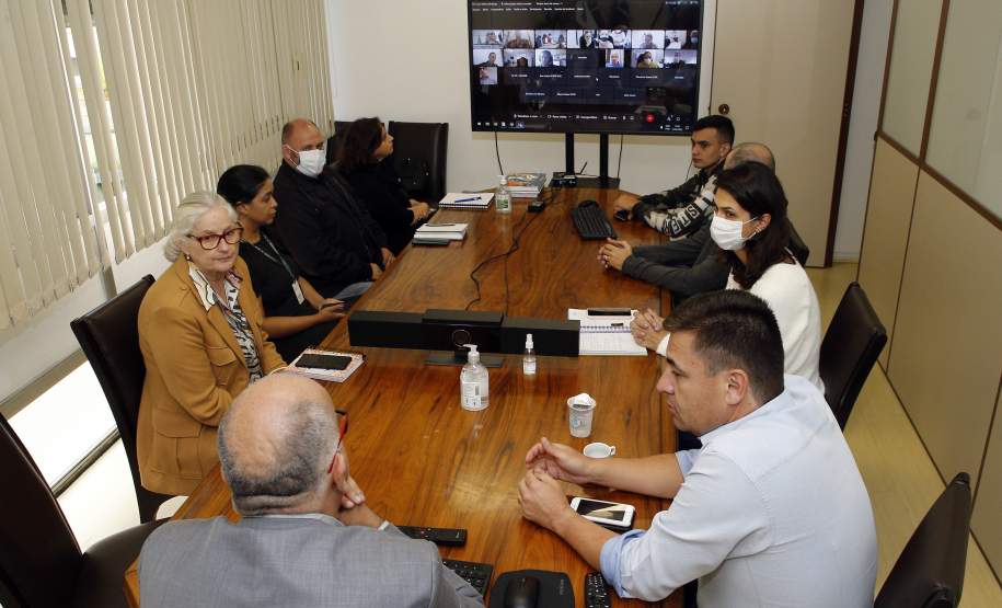 Reunião Dengue SESA