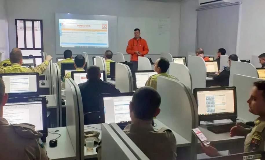 Defesa Civil prepara técnicos da região de Cascavel para resposta rápida a crises