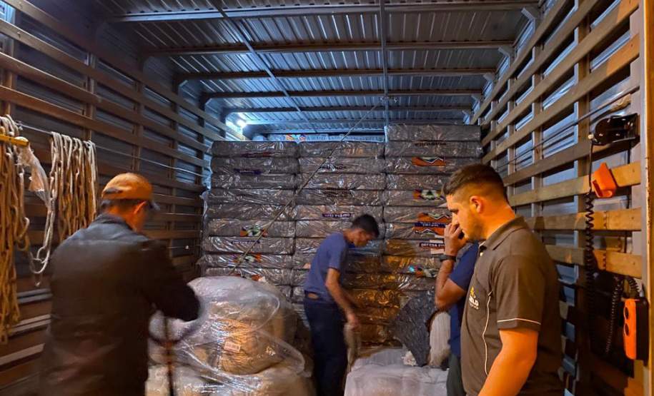 Entrega de ajuda humanitária