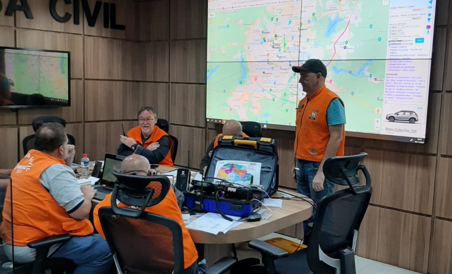 REER realiza simulado geral no dia nacional do radioamador