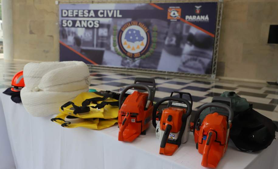 Exposição no Palácio Iguaçu comemorou 50 anos da Defesa Civil do Paraná