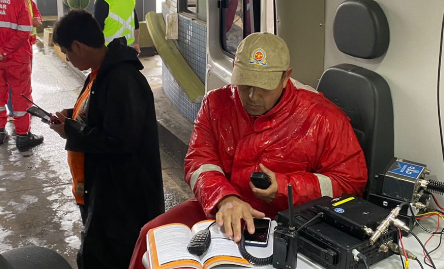 Radioamadores voluntários treinam protocolos em simulado de comunicação