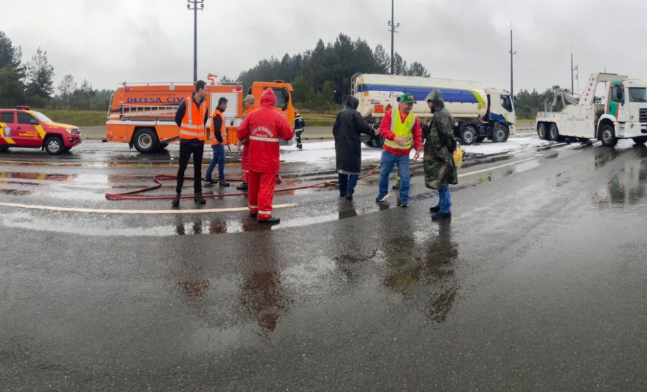 Radioamadores voluntários treinam protocolos em simulado de comunicação