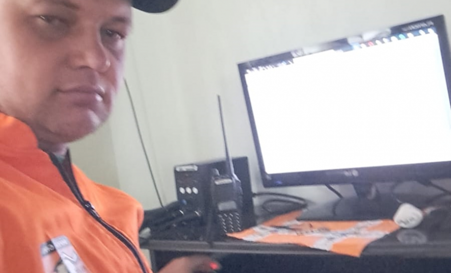 Radioamadores voluntários treinam protocolos em simulado de comunicação