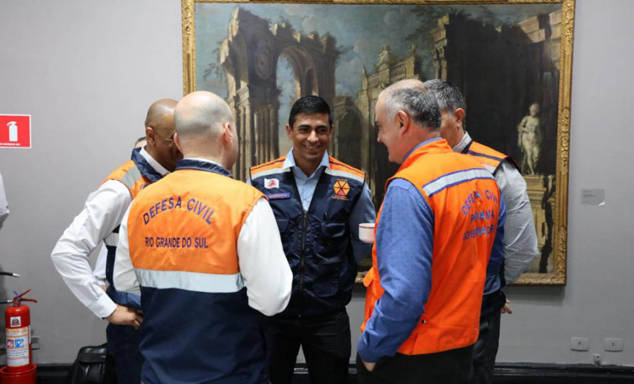 Gestores de Defesa Civil discutem prevenção de desastres e apoio à população