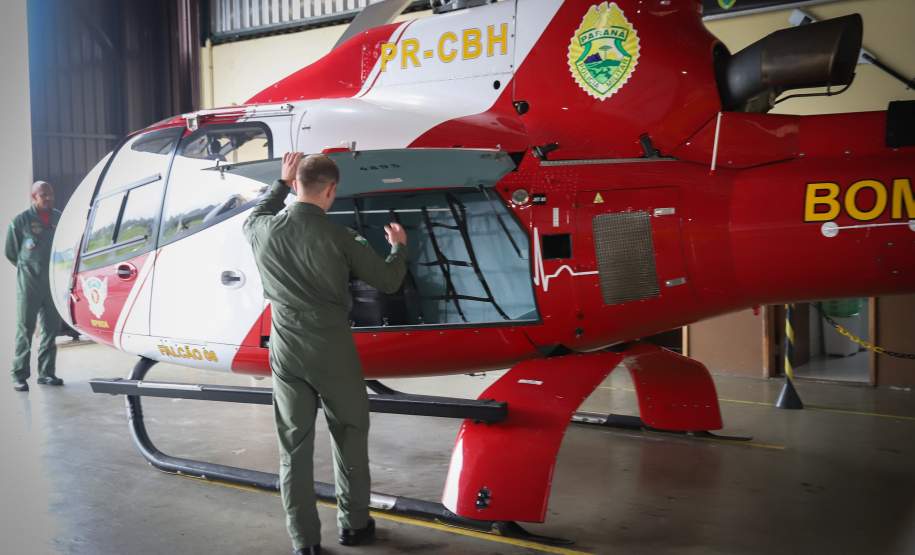 Paraná envia helicóptero para auxiliar atendimento em Santa Catarina