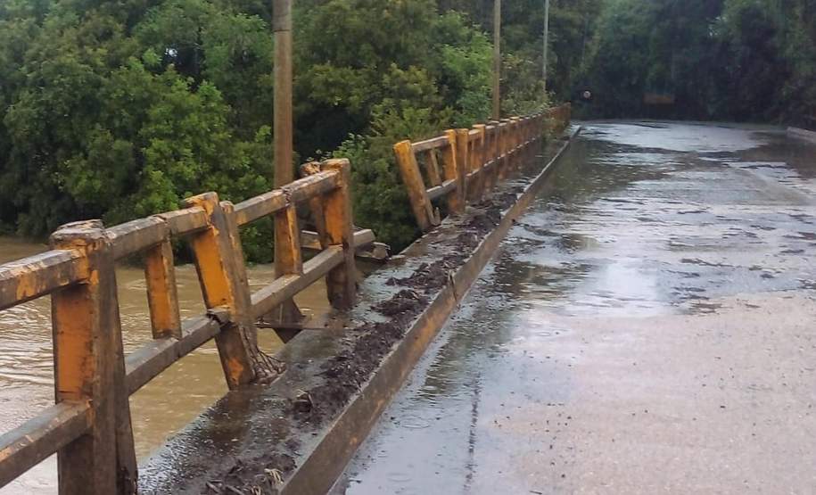 Paraná tem 13 municípios em situação de emergência e Estado atende famílias afetadas