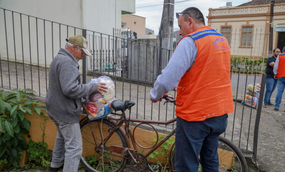 Em União da Vitória, governador Ratinho Junior anuncia pacote para auxílio às vítimas de enchentes