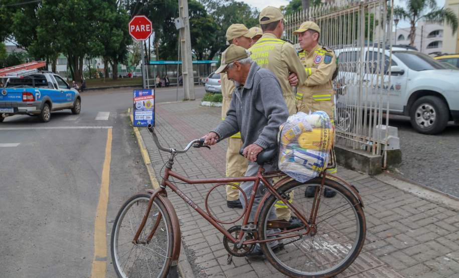 Em União da Vitória, governador Ratinho Junior anuncia pacote para auxílio às vítimas de enchentes
