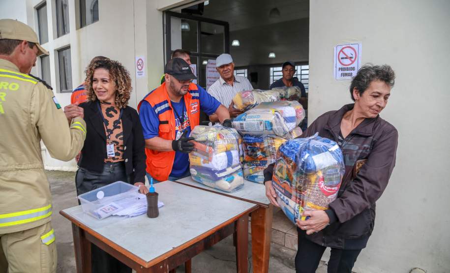 Em União da Vitória, governador Ratinho Junior anuncia pacote para auxílio às vítimas de enchentes