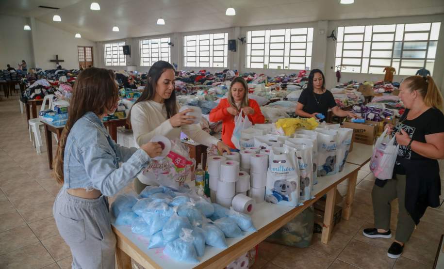 Em União da Vitória, governador Ratinho Junior anuncia pacote para auxílio às vítimas de enchentes