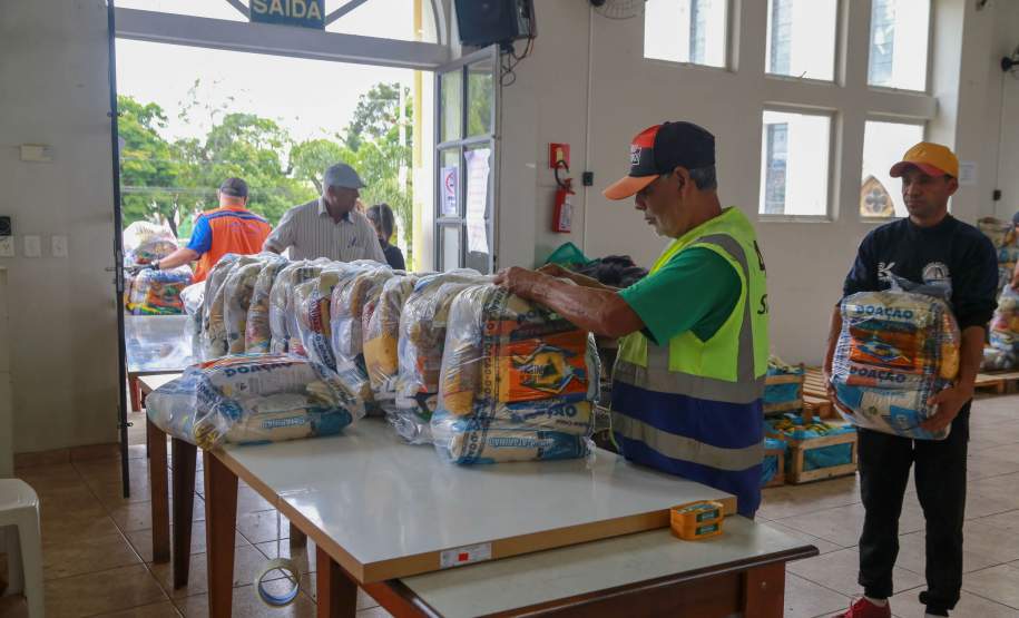 Em União da Vitória, governador Ratinho Junior anuncia pacote para auxílio às vítimas de enchentes