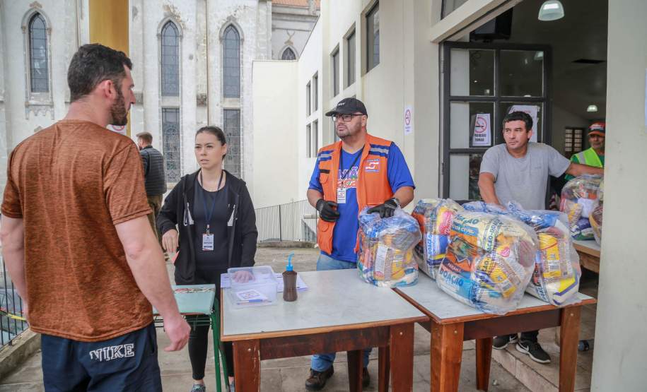 Em União da Vitória, governador Ratinho Junior anuncia pacote para auxílio às vítimas de enchentes